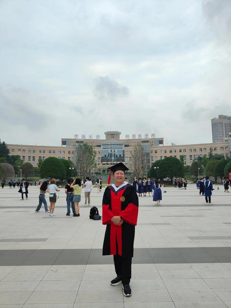 五十歲的冒牌博士#中南大學(xué)#湘雅醫(yī)學(xué)院#醫(yī)學(xué)生#博士 #畢業(yè)